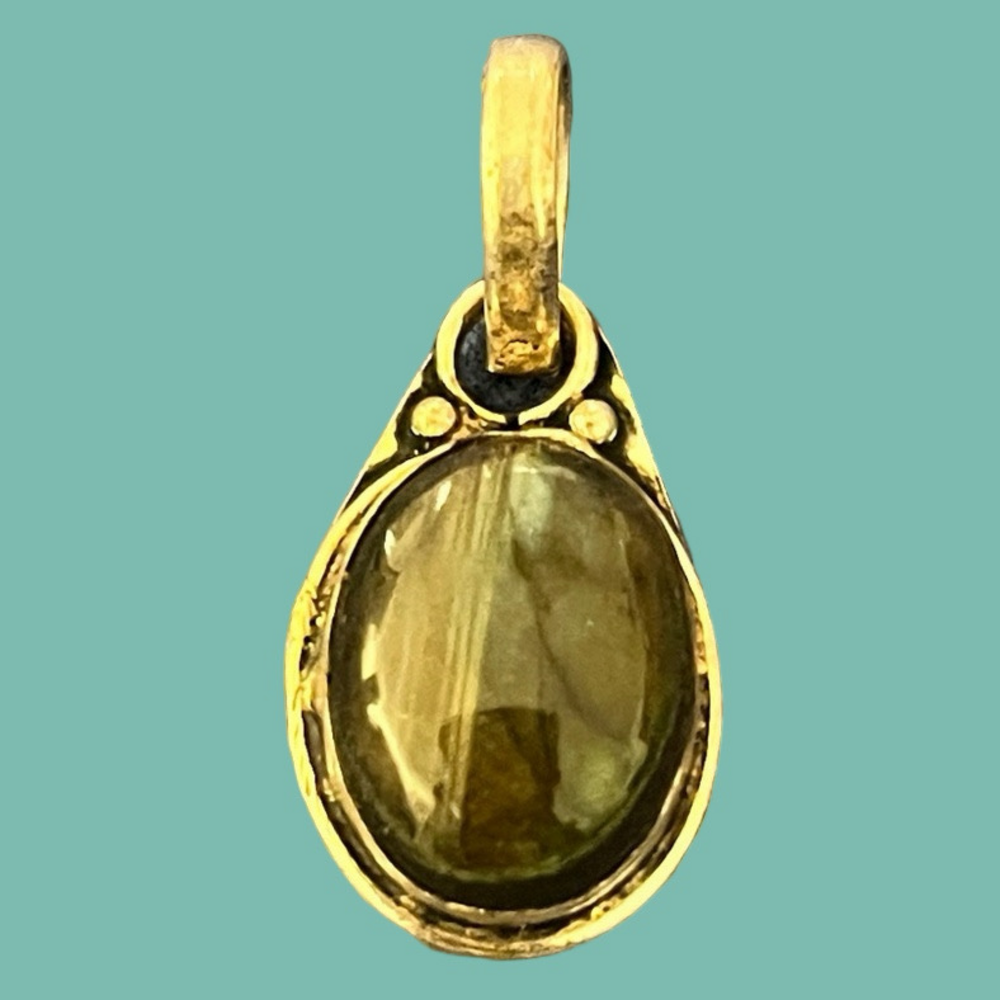 Silver & Labradorite Pendant